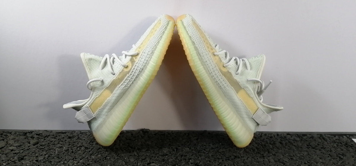 Yeezy Boost 350 V2 Hyperspace YZ350