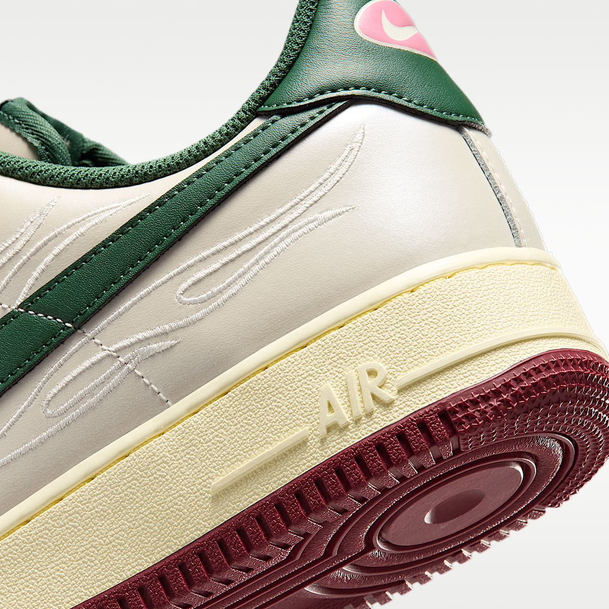 Air Force 1 '07 LV8 Men's Shoes
