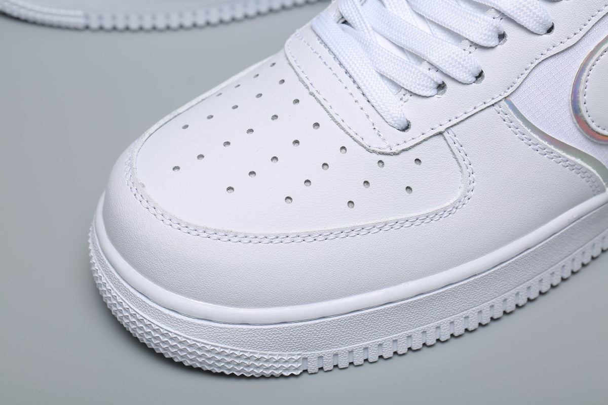 1 07 LV8 All White AF1