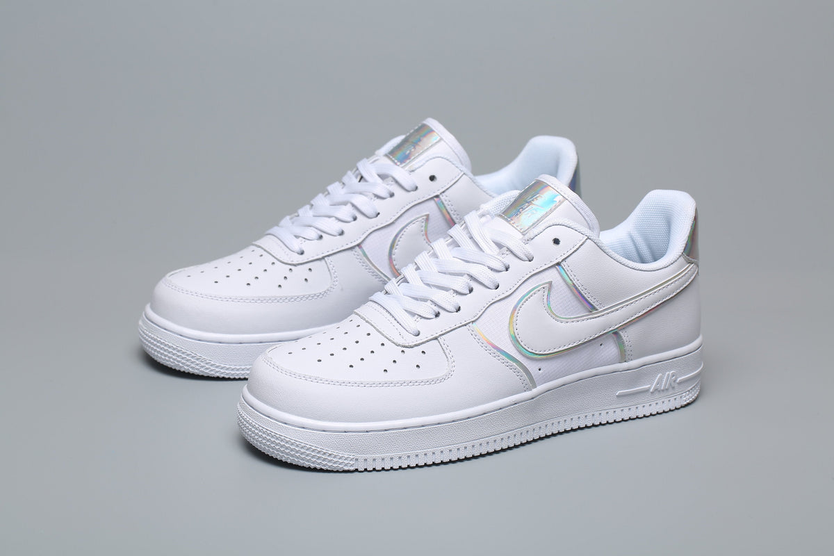 1 07 LV8 All White AF1