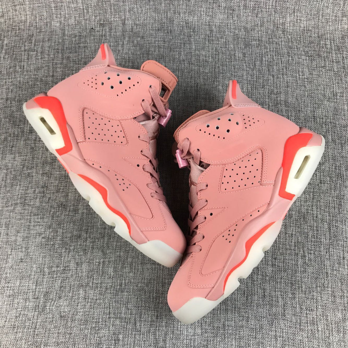 6 Pinky AJ6