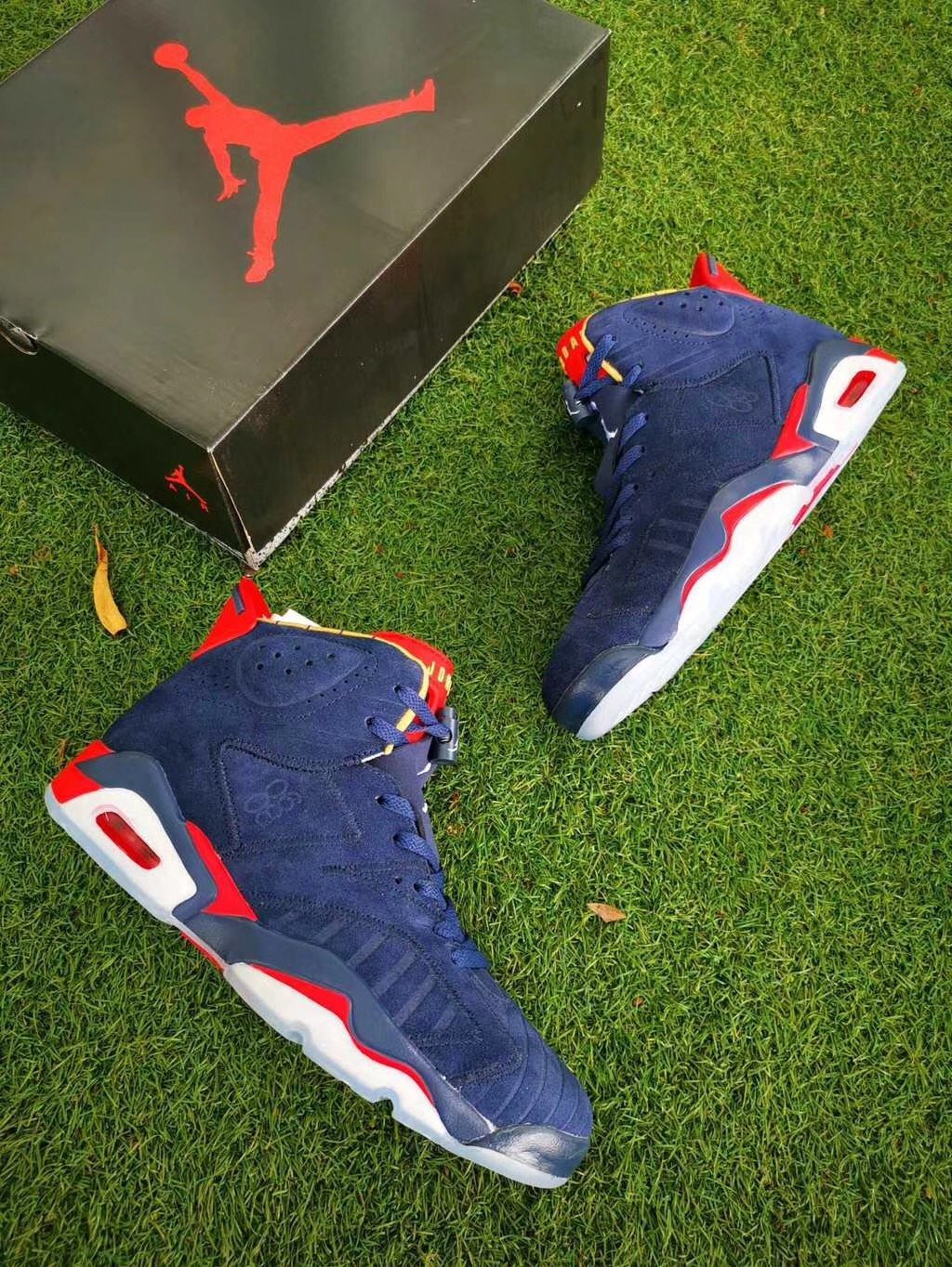 6 Suede Navy AJ6
