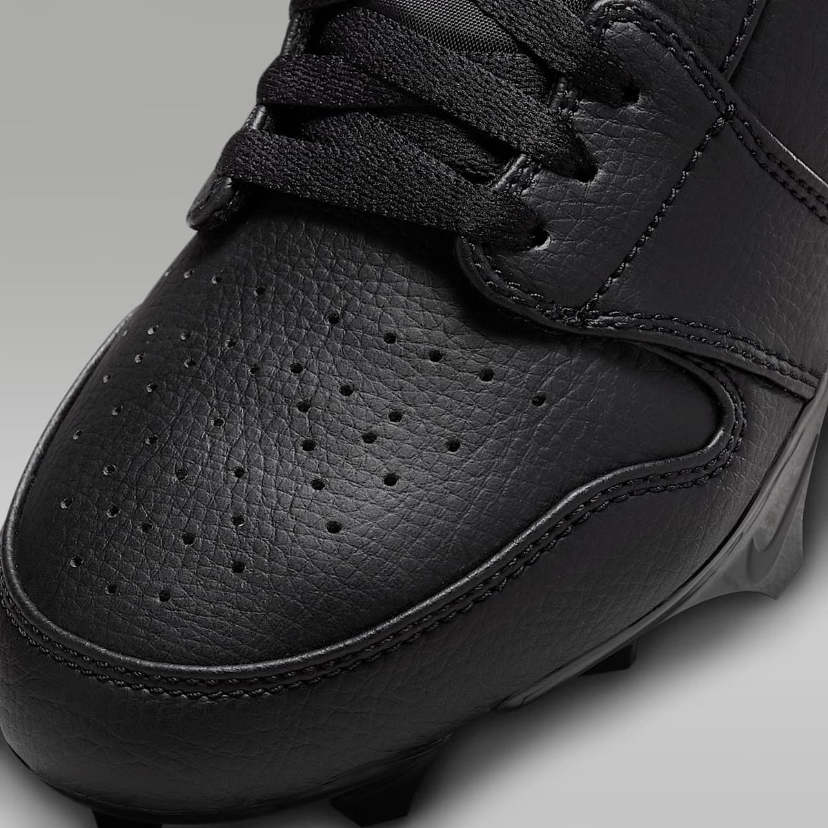 1 Low TD Men's Football Cleat