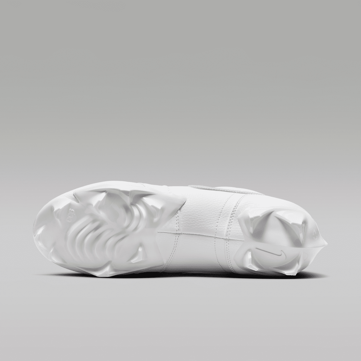 1 Low TD Men's Football Cleat