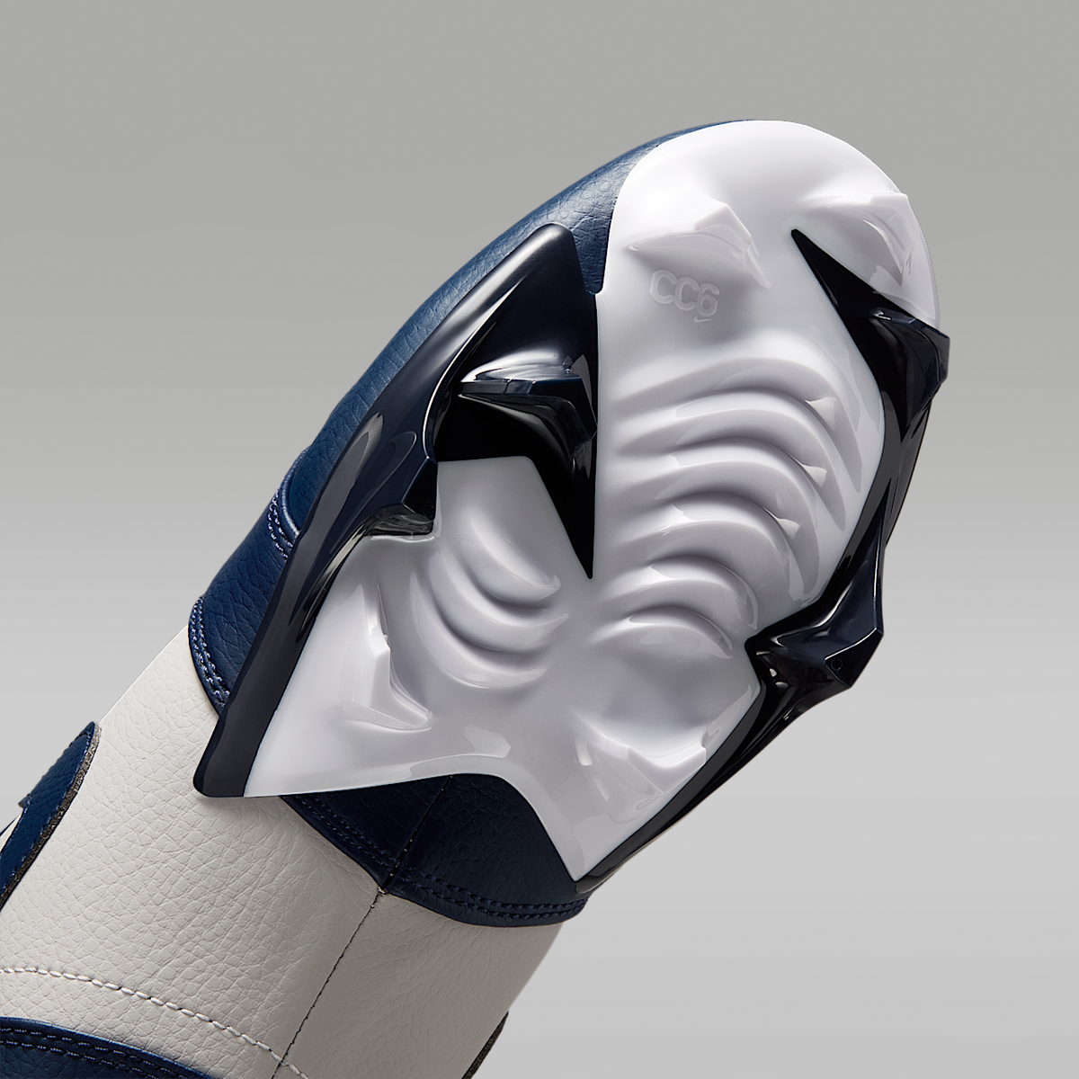 1 Low TD Men's Football Cleat