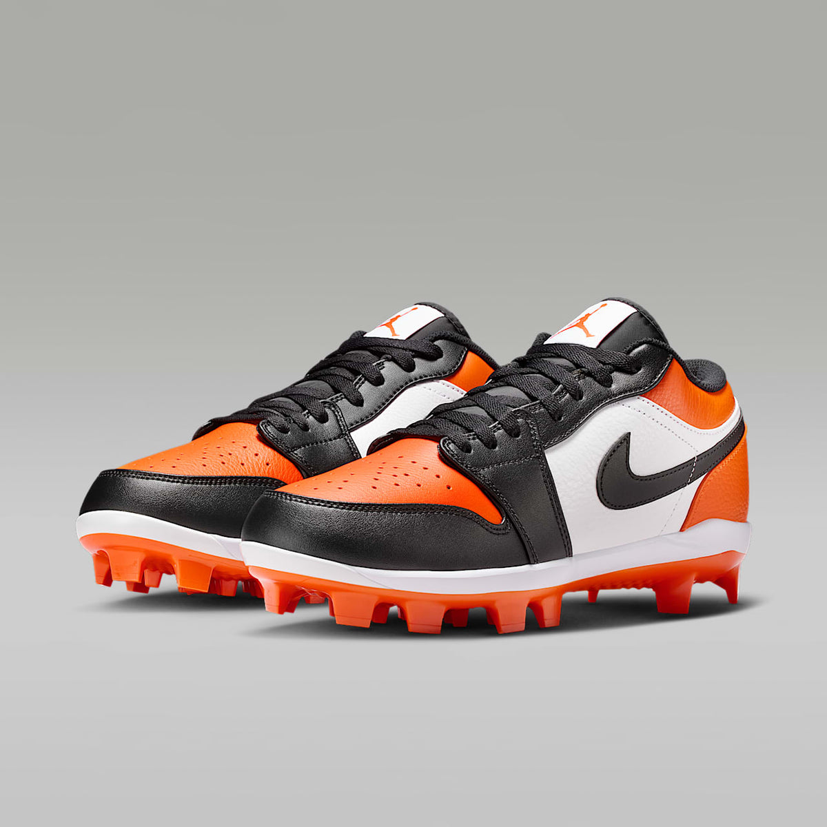 1 Retro Basketball Shoes MCS Low SE