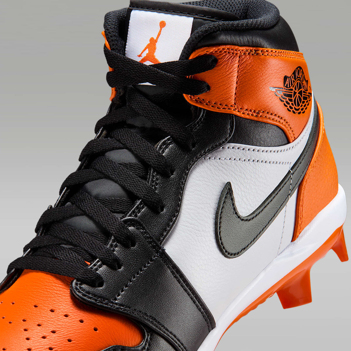 1 Retro Basketball Shoes MCS SE Men's Baseball Cleats