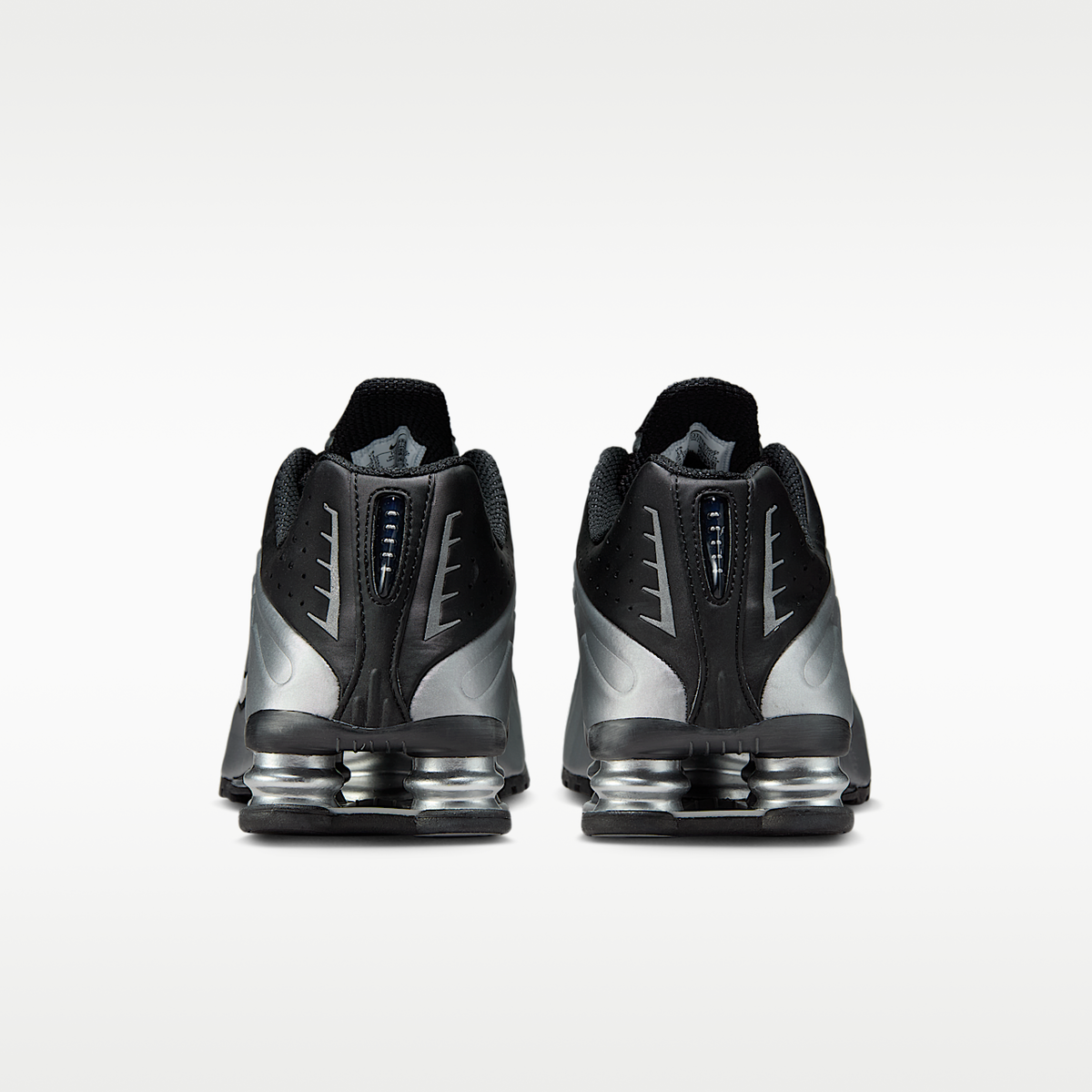 Shox R4