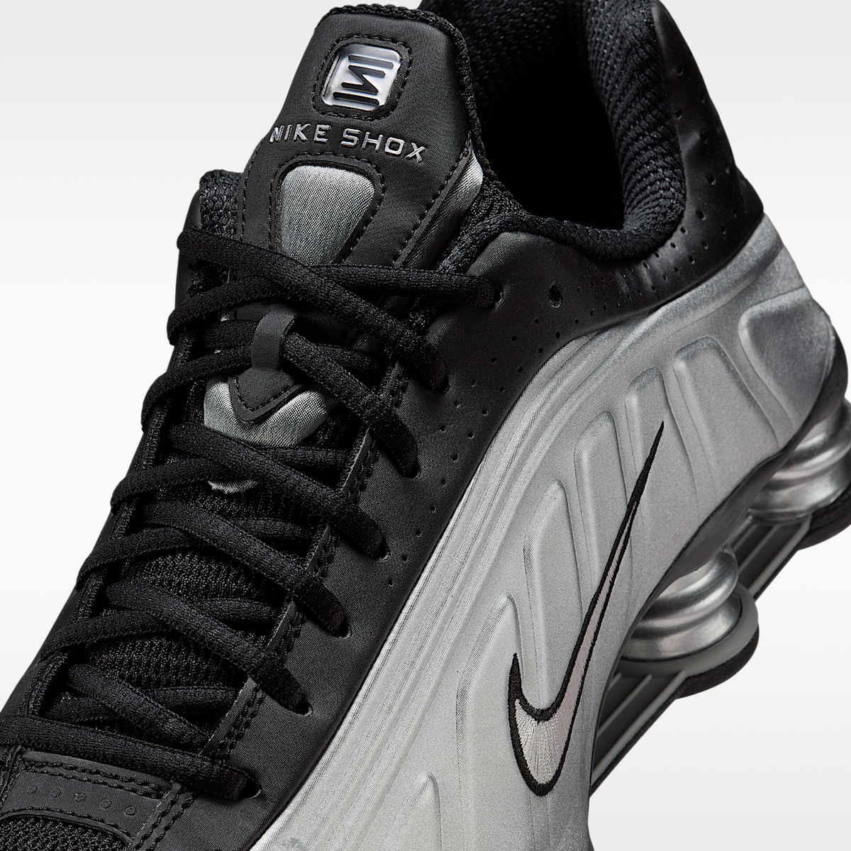 Shox R4