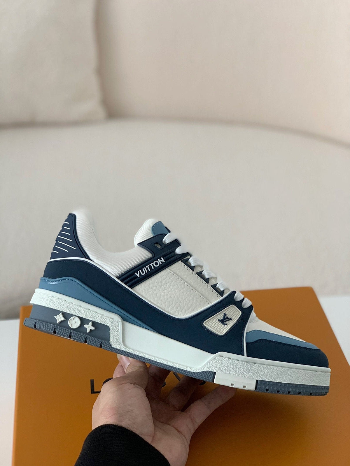 Trainer 'White Blue'