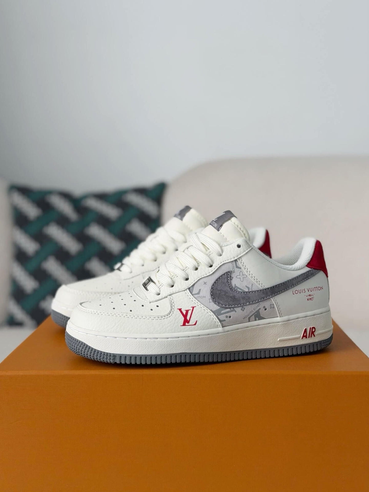 x Nike Air Force 1 Low â€œWhite Monogramâ€