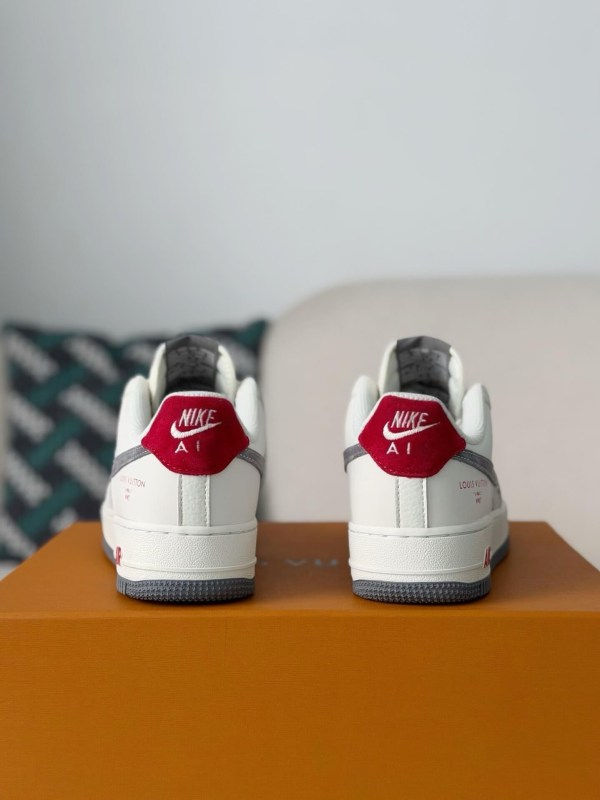 x Nike Air Force 1 Low â€œWhite Monogramâ€