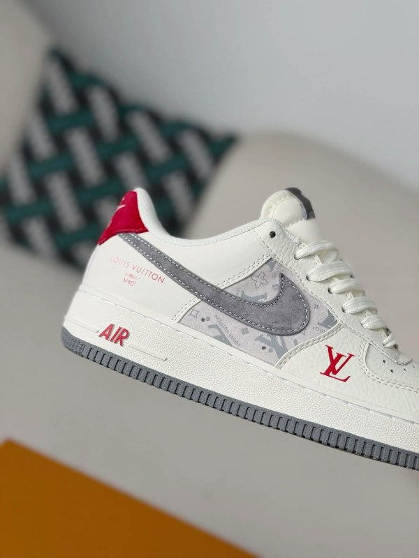 x Nike Air Force 1 Low â€œWhite Monogramâ€
