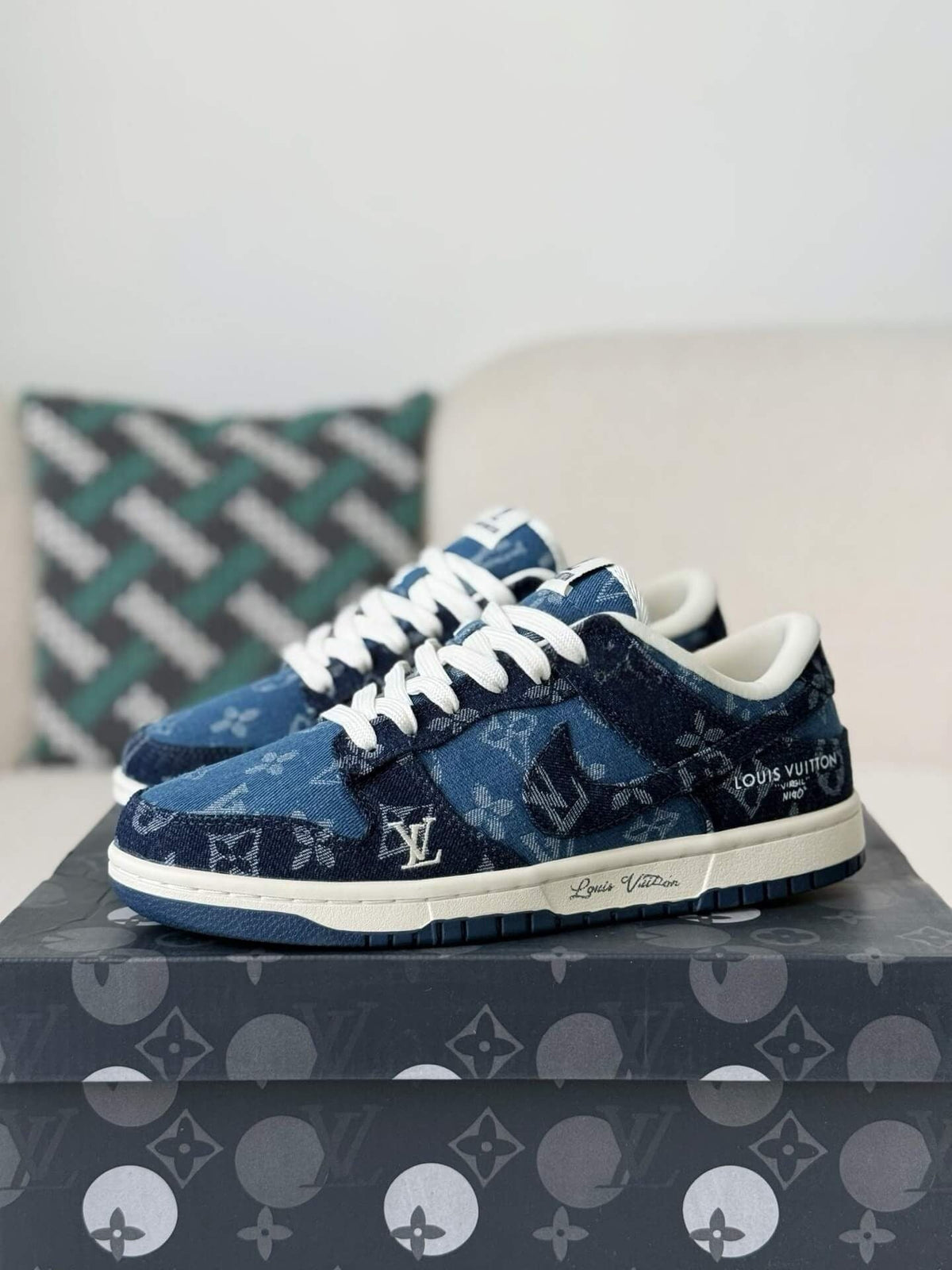 x Nike Dunk Low Sneaker Blue Denim