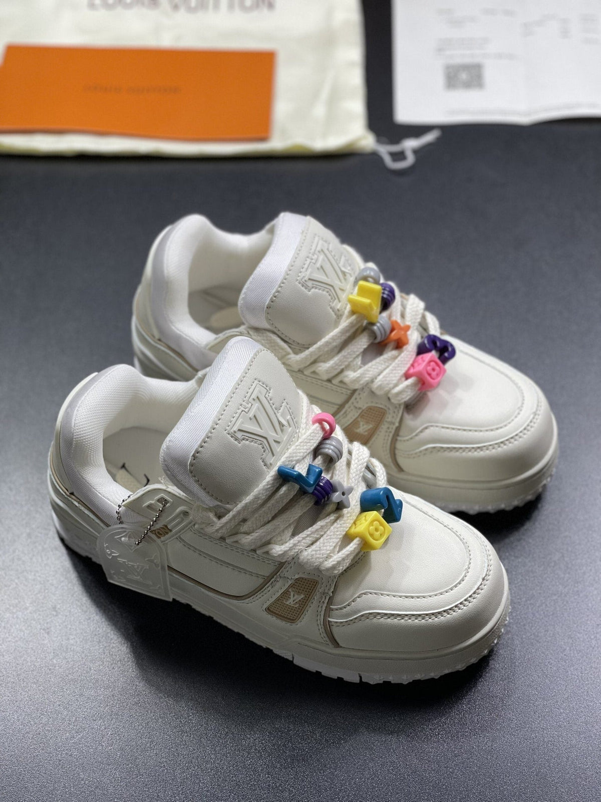 Trainer Maxi White
