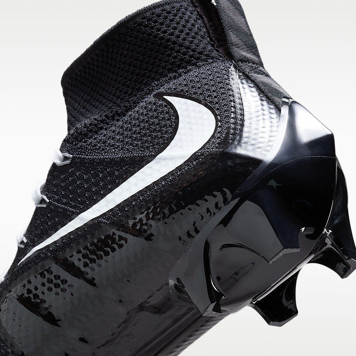 Men's Vapor Edge 360 Untouchable Football Cleats Flyknit